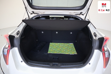 2017 - toyota prius
