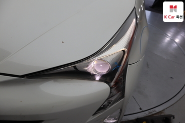 2017 - toyota prius