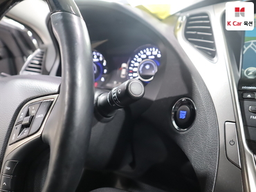2011 - hyundai grandeur