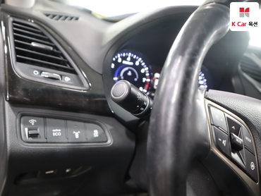 2011 - hyundai grandeur