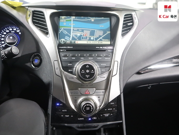2011 - hyundai grandeur