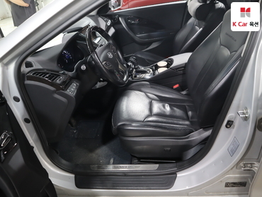 2011 - hyundai grandeur