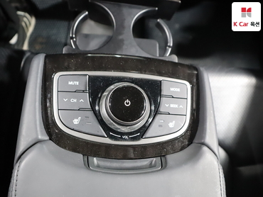2011 - hyundai grandeur