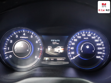 2011 - hyundai grandeur