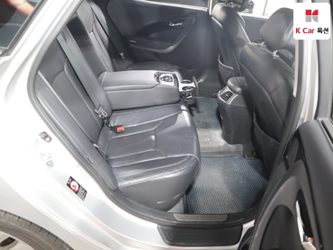 2011 - hyundai grandeur