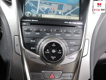 2011 - hyundai grandeur