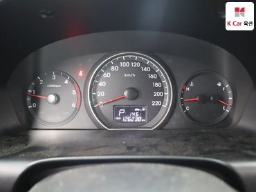 2016 - hyundai grand starex