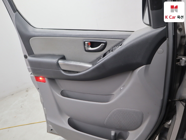 2016 - hyundai grand starex