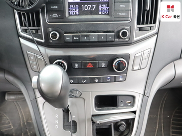2016 - hyundai grand starex