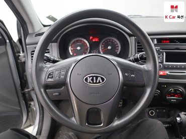 2010 - kia pride