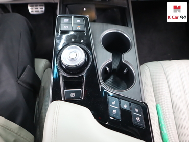 2023 - kia k8