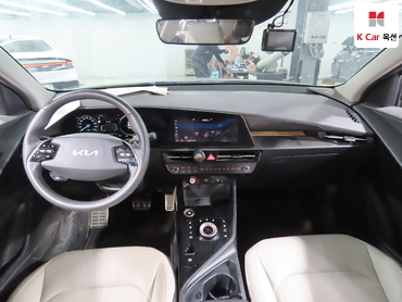 2022 - kia niro