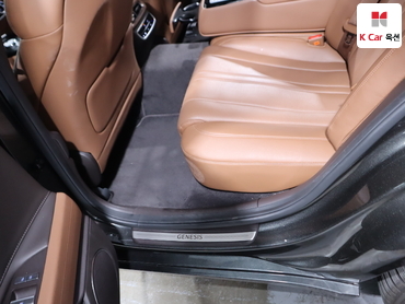 2024 - genesis g80