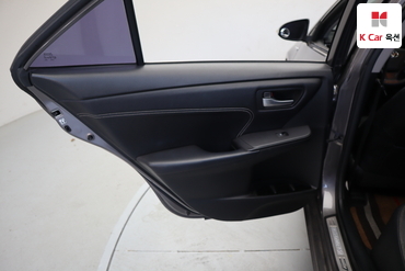 2017 - toyota camry