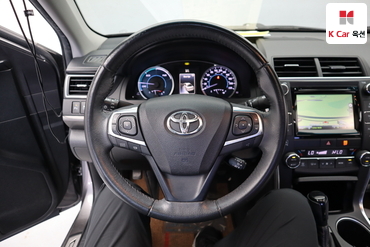 2017 - toyota camry