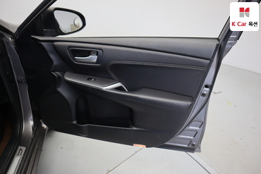 2017 - toyota camry