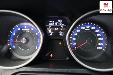 2011 - hyundai avante