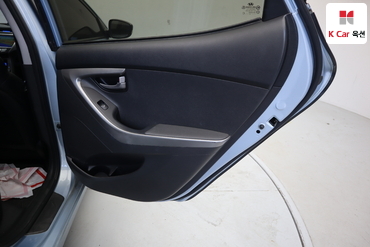 2011 - hyundai avante