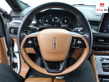 Lincoln Aviator 2022 — صورة 16