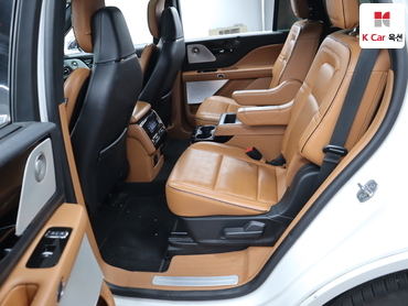 Lincoln Aviator 2022 — صورة 23