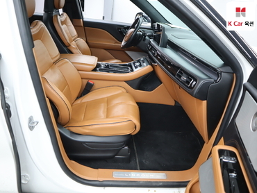 Lincoln Aviator 2022 — صورة 33