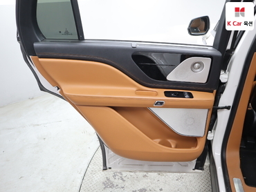 Lincoln Aviator 2022 — صورة 22