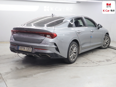 2021 - kia k5