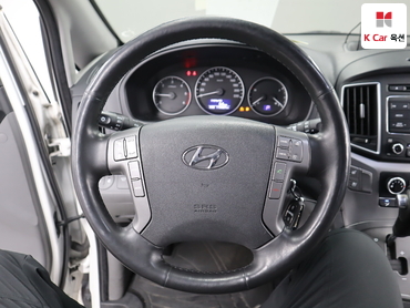 2021 - hyundai grand starex