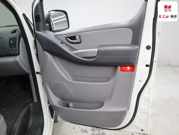 2021 - hyundai grand starex