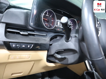 2022 - kia carnival