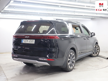 2022 - kia carnival