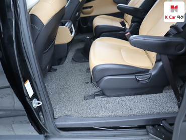 2022 - kia carnival