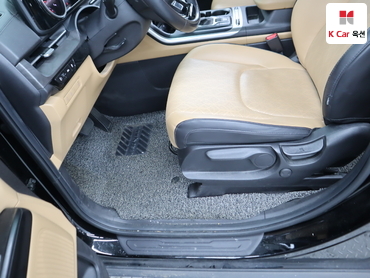 2022 - kia carnival