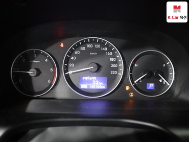 2021 - hyundai grand starex