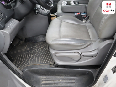 2021 - hyundai grand starex