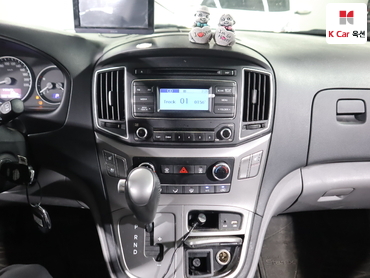 2021 - hyundai grand starex