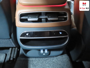 2023 - genesis gv70