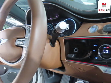 2023 - genesis gv70