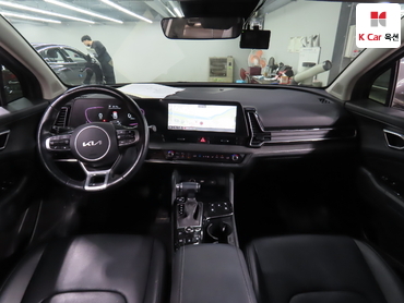 2023 - kia sportage