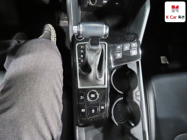 2023 - kia sportage