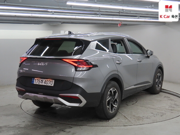 2023 - kia sportage
