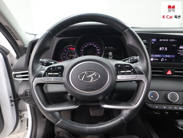 2022 - hyundai avante