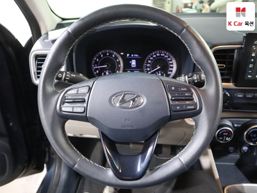 2020 - hyundai venue