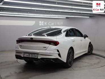 2021 - kia k5