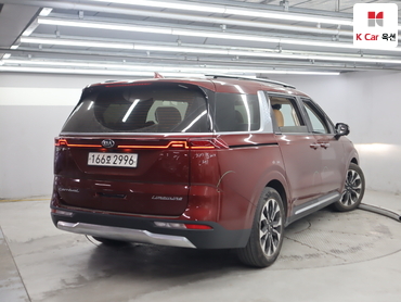 2021 - kia carnival