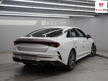 2022 - kia k5