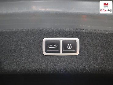 2021 - genesis g80