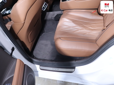 2022 - genesis g80