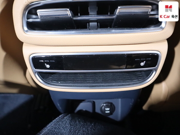 2022 - genesis gv80