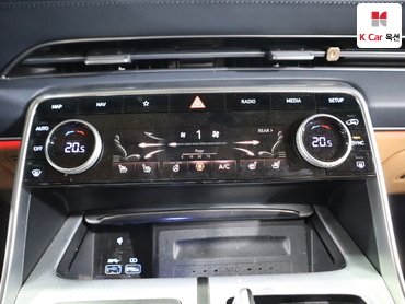 2022 - genesis gv80